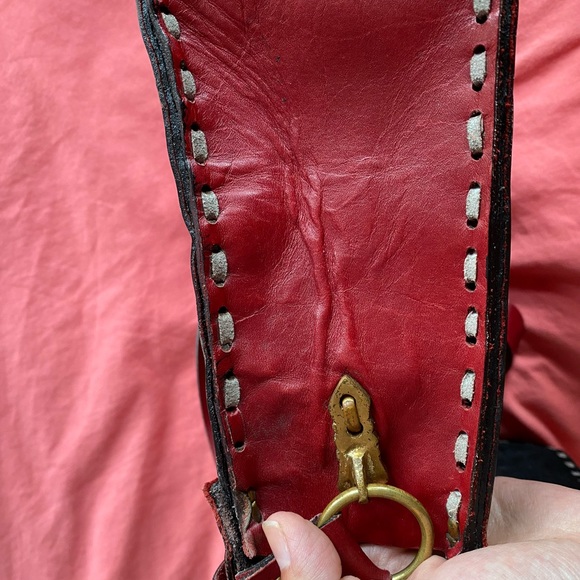 Crossbody red leather bag - Picture 6 of 16